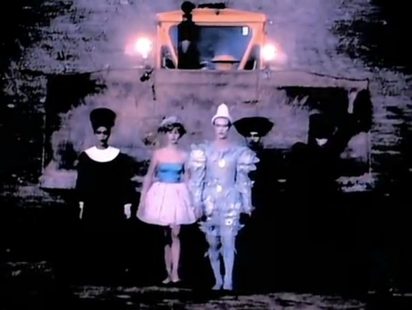 David Bowie - Ashes To Ashes