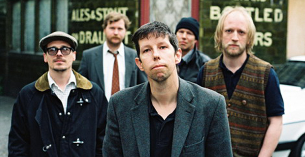 La via cantautorale all'indie-pop