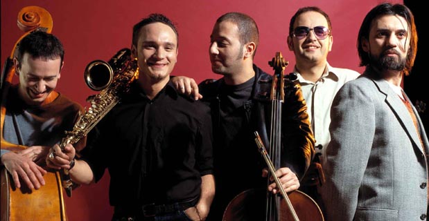Acrobazie musicali in grigio
