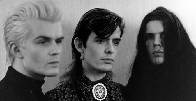 Cerimoniali hard-rock nei santuari wave