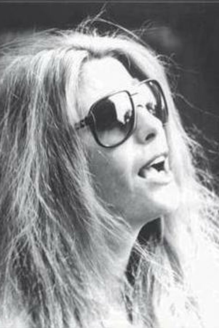 Pari Zangeneh