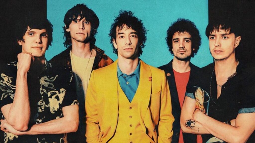 Anteprima: Strokes: rinviata l’uscita del nuovo album, ecco perché