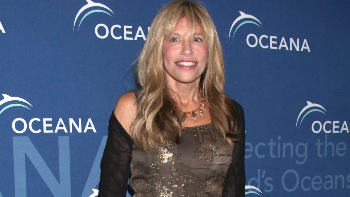 Carly Simon