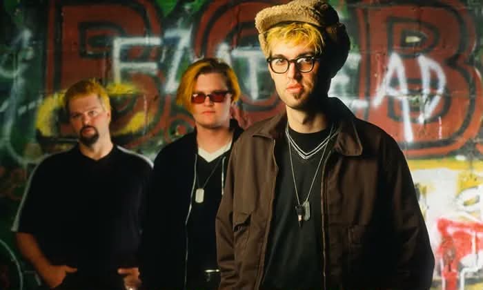 Eels – Beautiful Freak, ballad agrodolci per mostriciattoli irresistibili