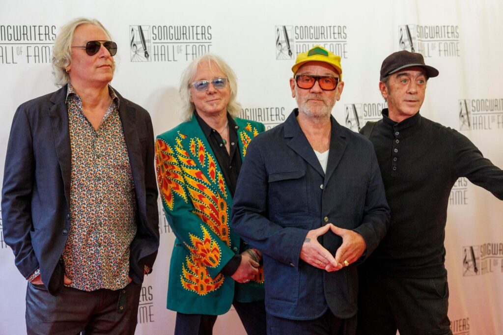 Anteprima: R.E.M.: annunciata la ristampa per i 25 anni di “Reveal” con uno show inedito a Parigi