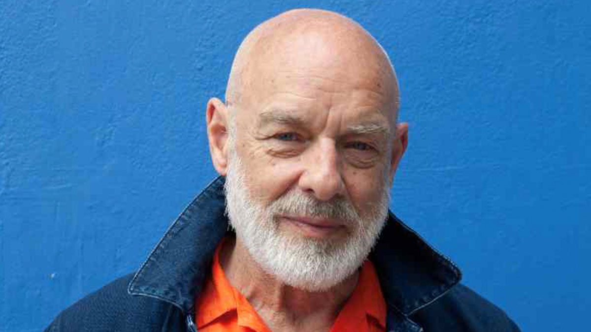 Brian Eno prepara 12 album di inediti e bacchetta Ed Sheeran: “E’ stato debole”