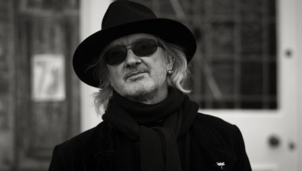Anteprima: The Mission, Wayne Hussey annuncia il primo album in 12 anni – L’intervista: “Quel tè a c…
